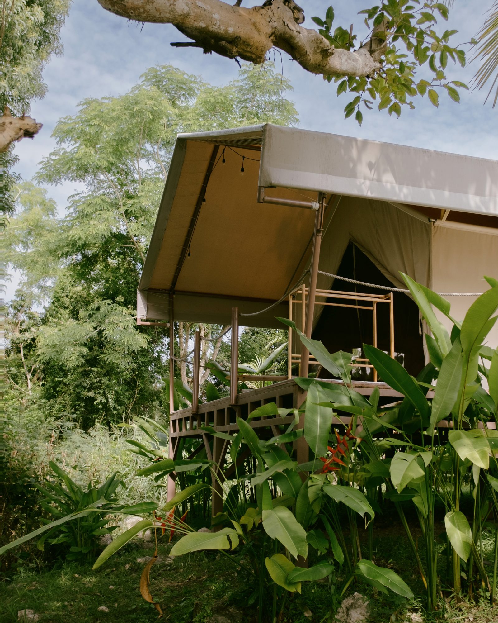 Autentik Penida, a tented glamping retreat in Nusa Penida, photographed by Kadek Aris